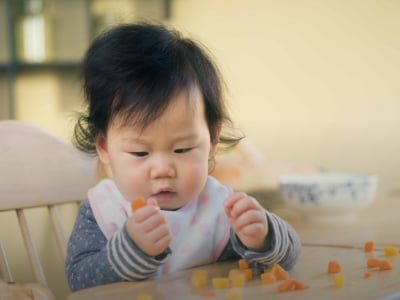 Off to a ‘weaningful’ start: Is your baby ready for solids?